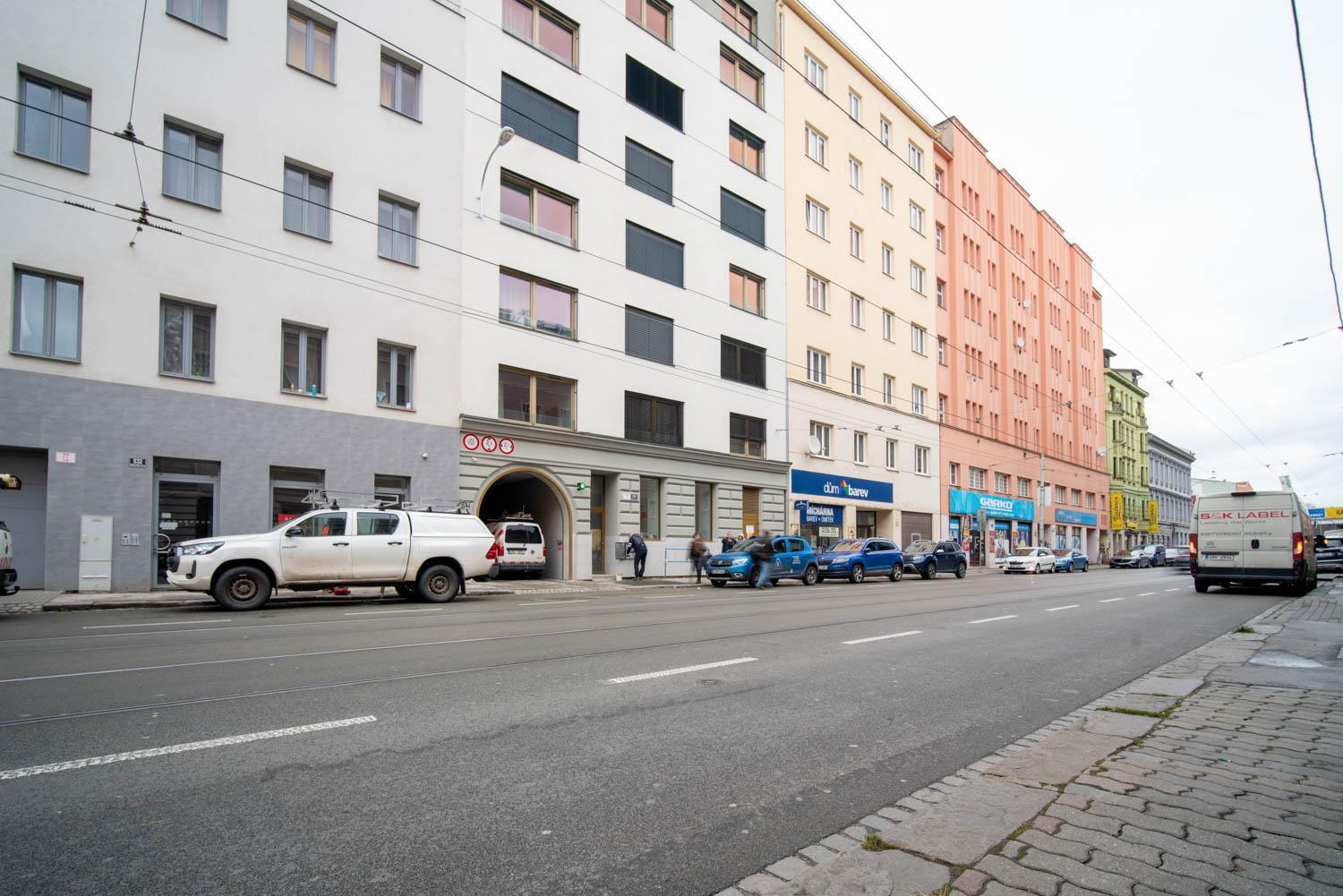 City Relax Apartments With Free Parking, 10 Mins Walk To City Centre ブルノ エクステリア 写真