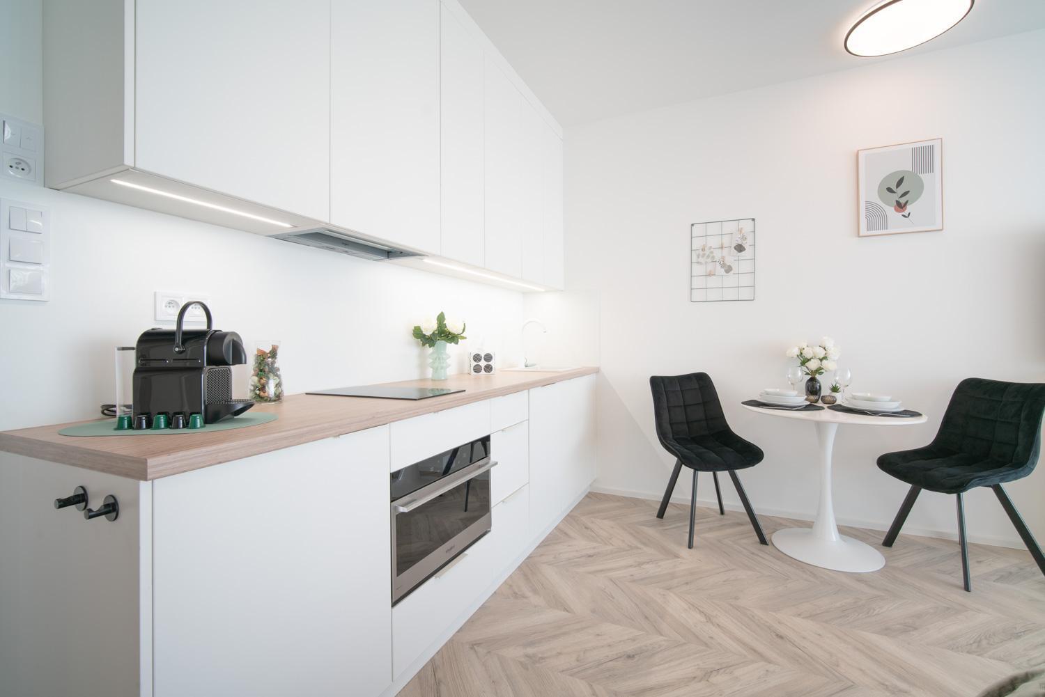 City Relax Apartments With Free Parking, 10 Mins Walk To City Centre ブルノ エクステリア 写真