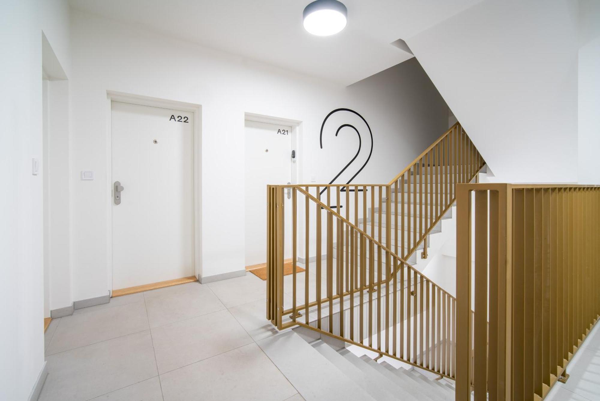City Relax Apartments With Free Parking, 10 Mins Walk To City Centre ブルノ エクステリア 写真